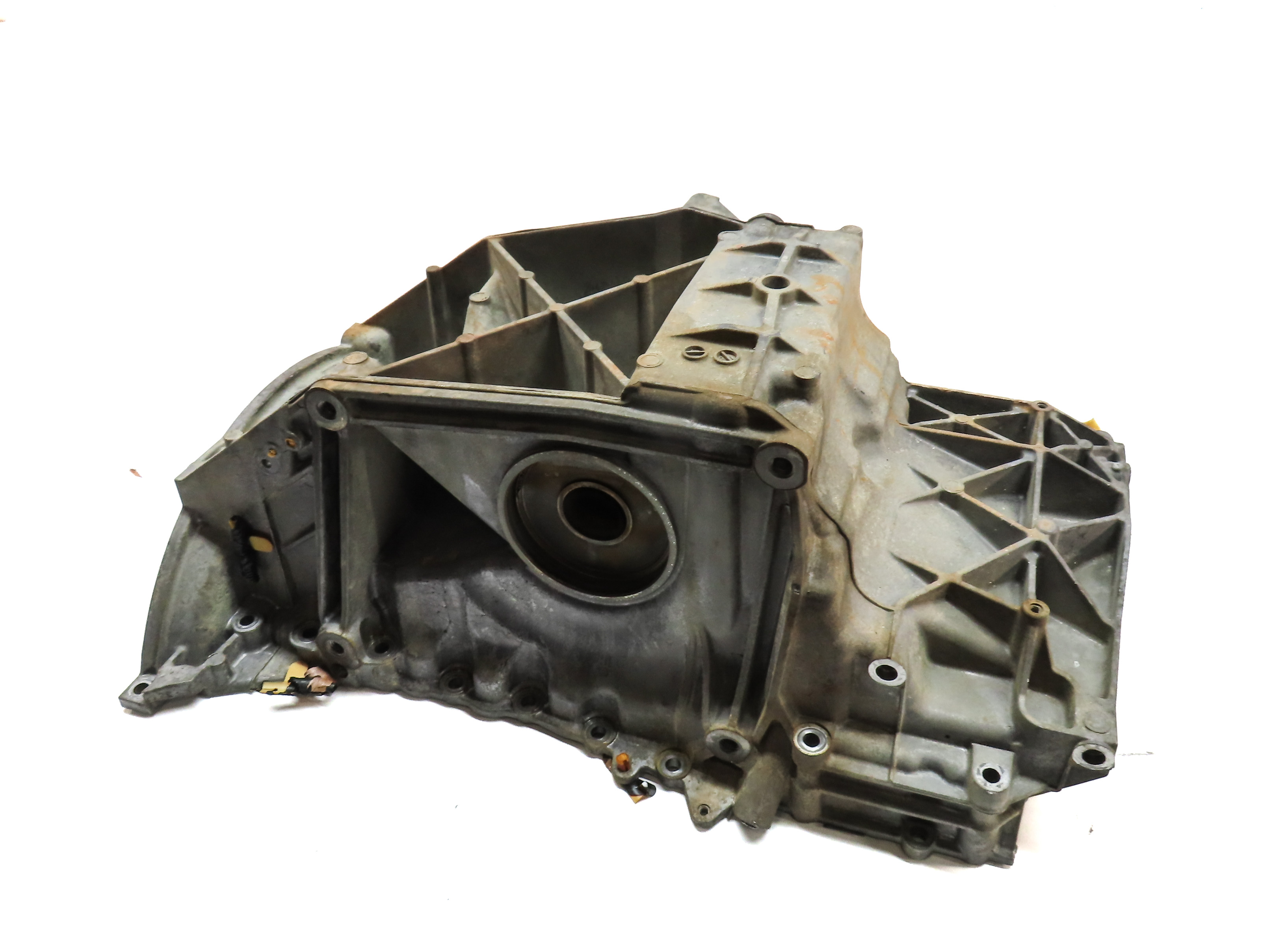 2006-2009 RANGE ROVER (L322) 4.2L SC / 4.4L V8 ENGINE MOTOR OIL FLUID PAN SUMP — exact item pictured